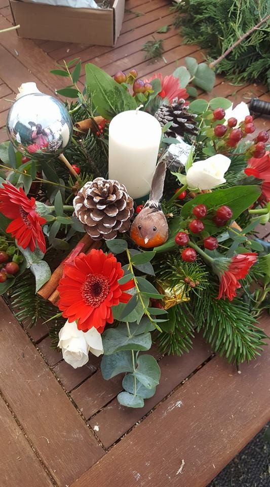 Christmas Table Arrangement